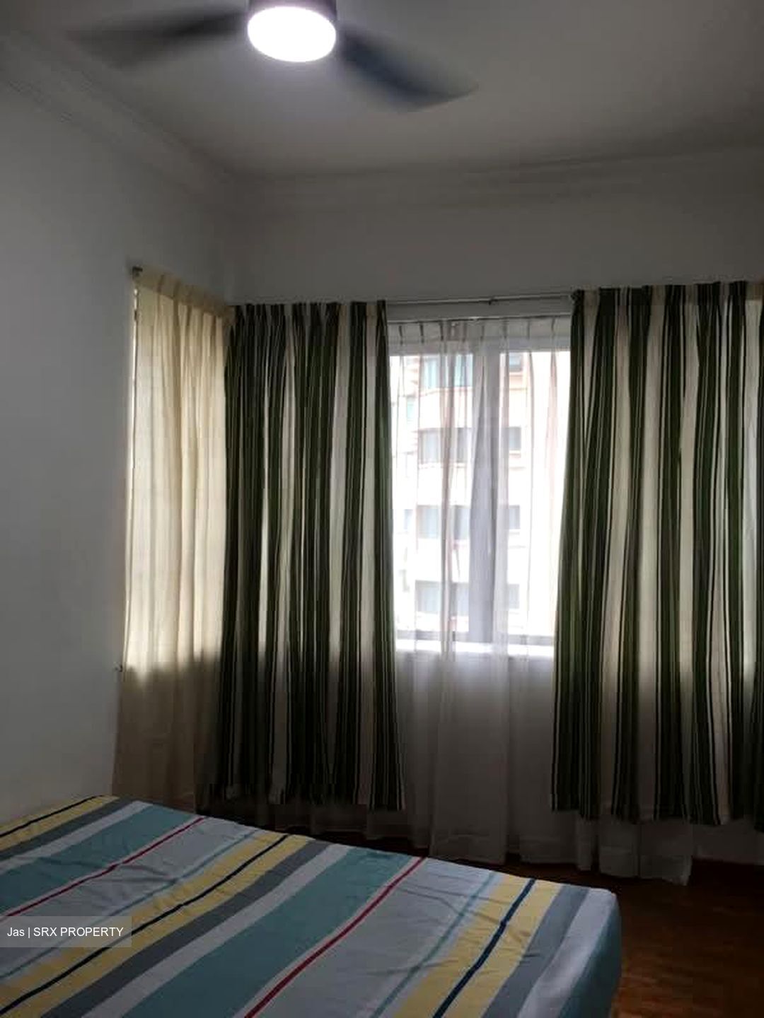 Simsville (D14), Condominium #570685881